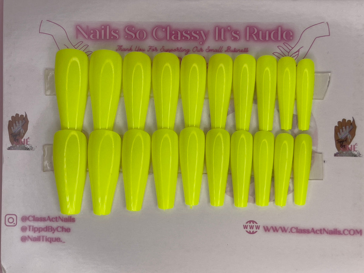 Budget Baddie M Coffin Set