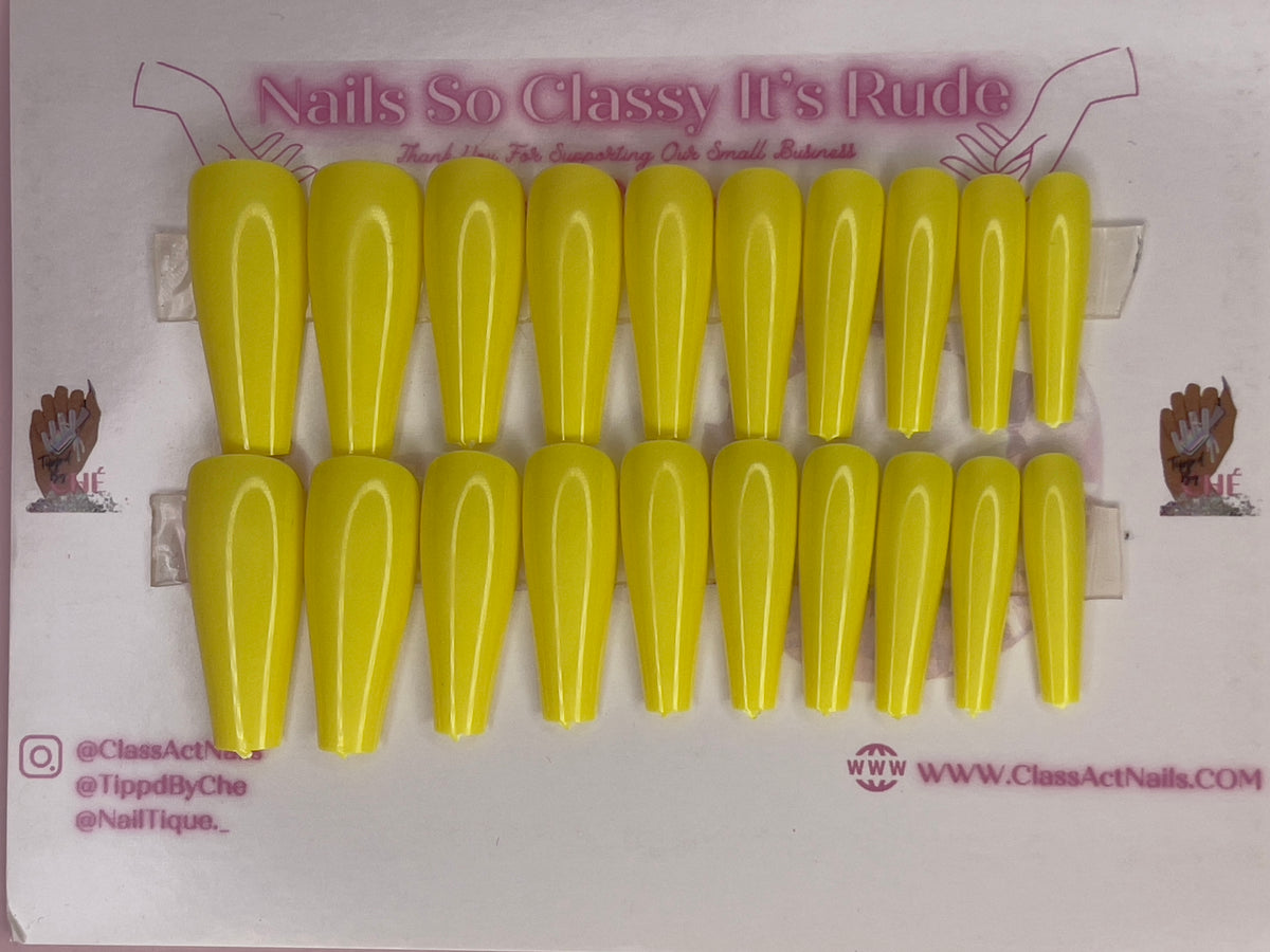 Budget Baddie M Coffin Set